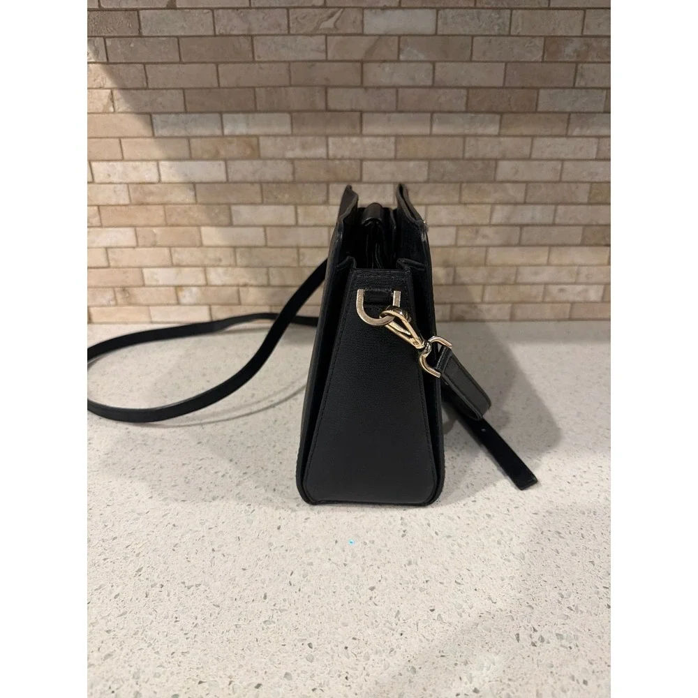 Michael Kors Rivington Medium Messenger‎ Bag Black